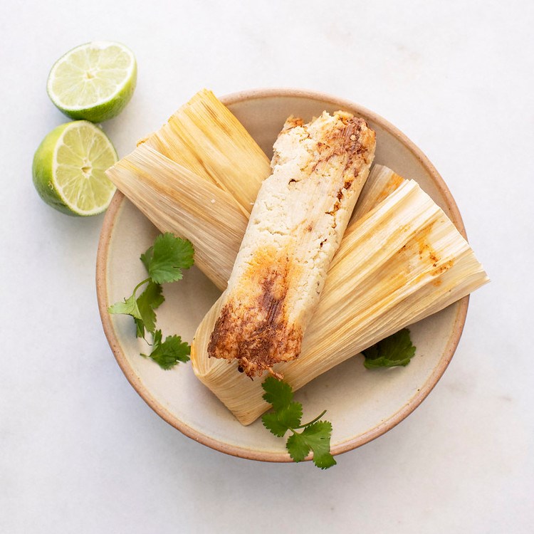 Picture of La Luz chicken mole tamales